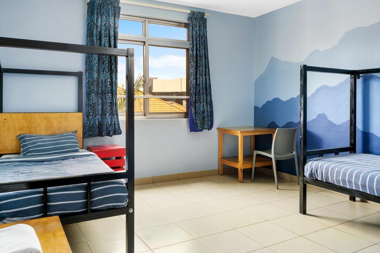 Bushpig Backpackers Vandrarhem Kampala Exteriör bild
