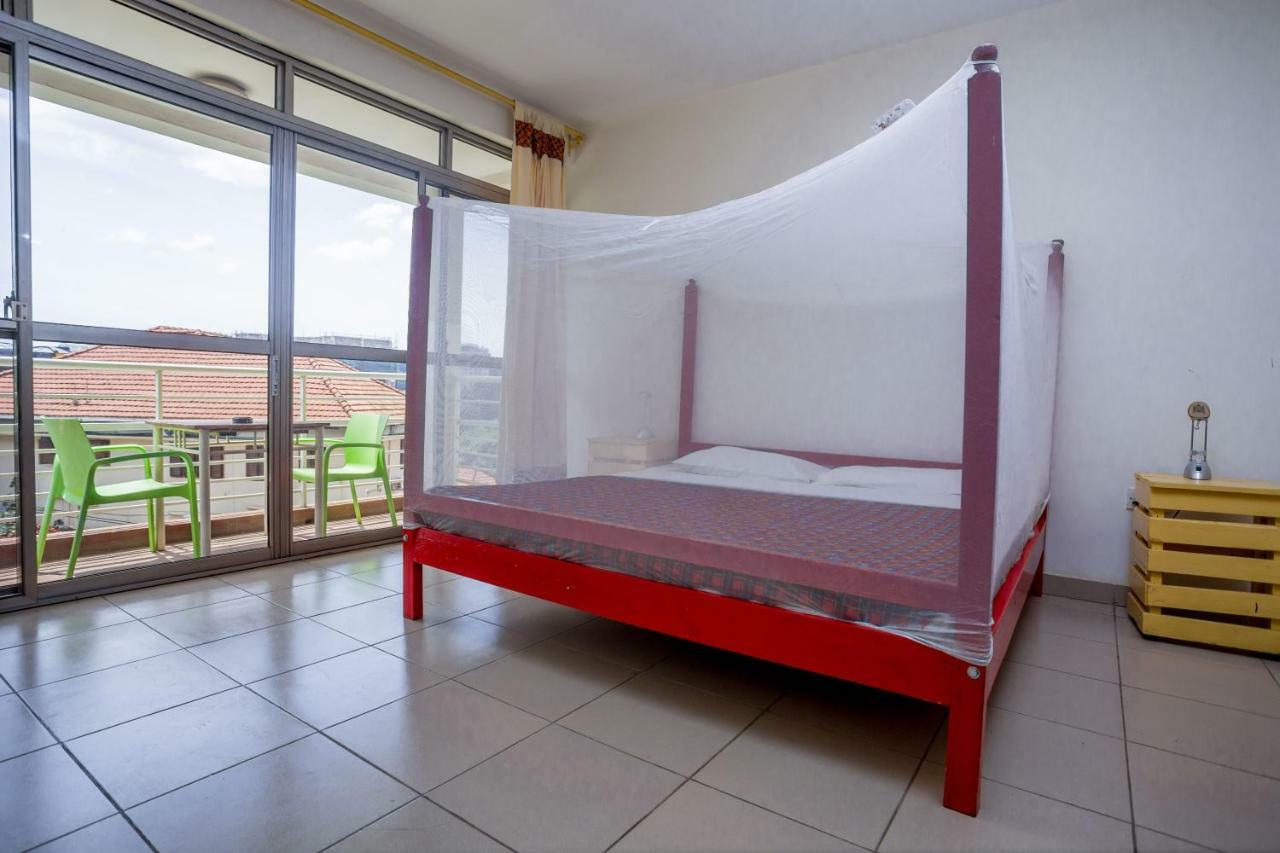 Bushpig Backpackers Vandrarhem Kampala Exteriör bild