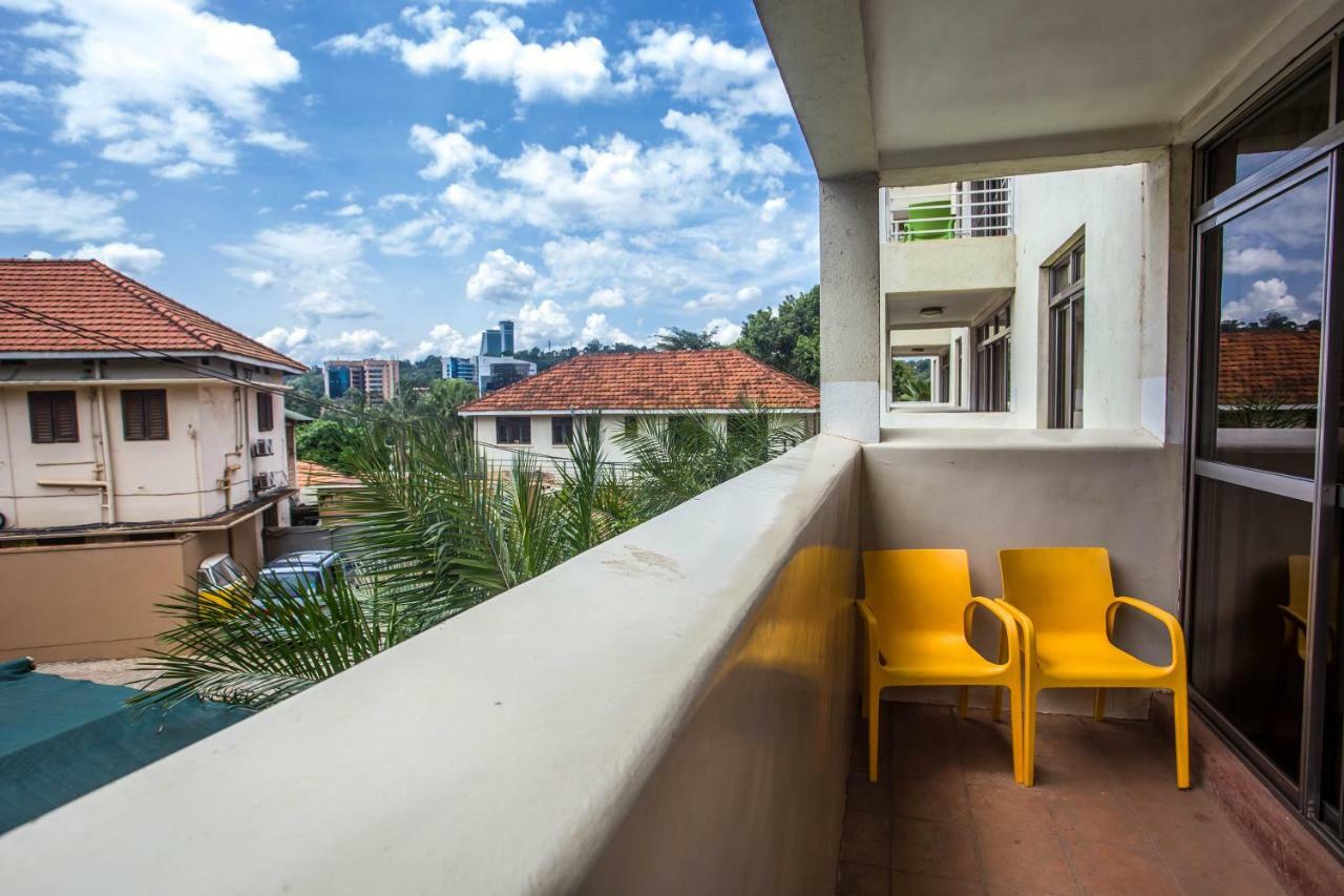 Bushpig Backpackers Vandrarhem Kampala Exteriör bild