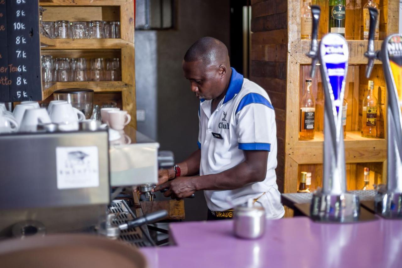 Bushpig Backpackers Vandrarhem Kampala Exteriör bild